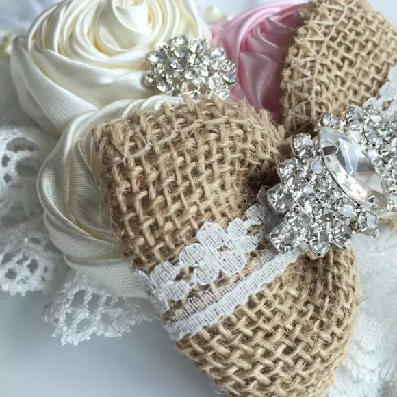 White Lace Baby Girl Headband - Picture 6 of 7